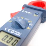 Pince Multimètre Numérique TD200 – Image 4