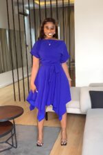 Robe avec bas volant -manches courtes- Bleu