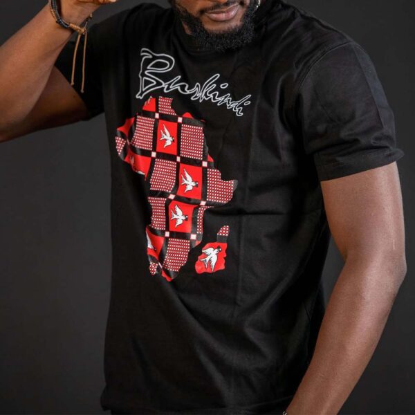 T-shirt Burkindi motif Afrique Luili Pendé à col rond - Noir