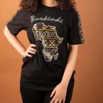 T-shirt Burkindi motif Afrique Bogolan à col rond - Noir – Image 3