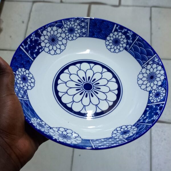 Lot de 6 assiettes creuses en porcelaine