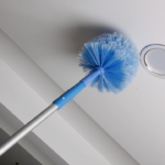 Brosse a nettoyer les toiles d'araignée – Image 11