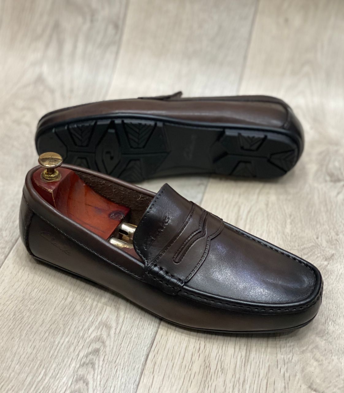 IMG-20251015-WA0013 Baladeuse Pour Homme En Cuir – Marron – Image 1